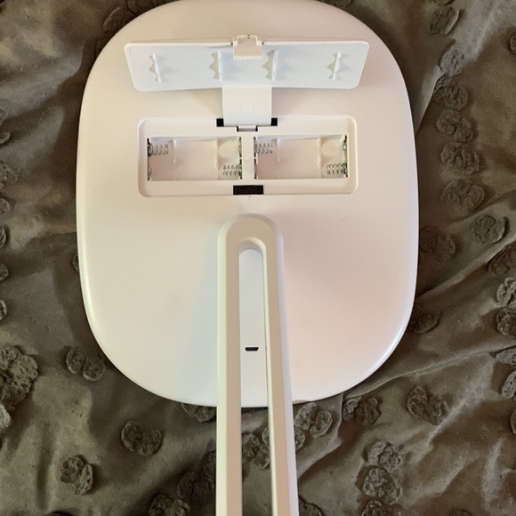 Impressions vanity mirror - Picture 8 of 9